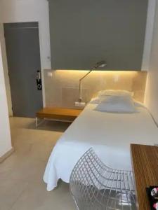 Belroy and Apartments - 25