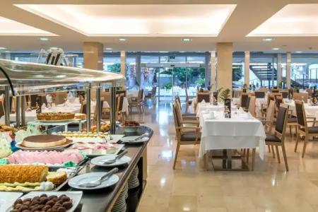 Belroy and Apartments - 18