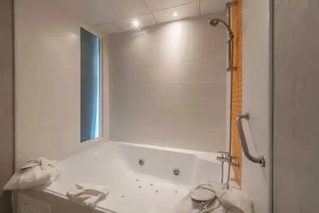 Belroy and Apartments - 9