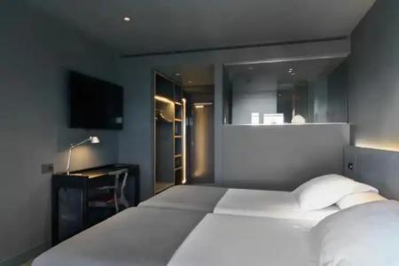 Barcelona Princess - 3