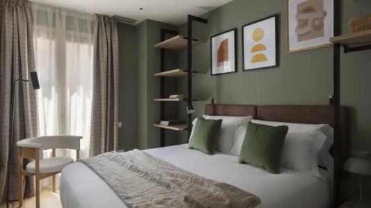 Curious By Alegria - 33