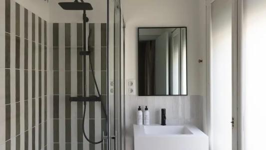 Curious By Alegria - 32