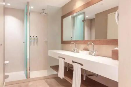 Colón Barcelona - 53