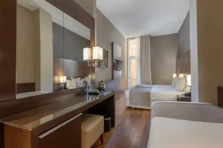 Barcelona Colonial - 37