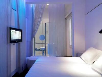 Chic & Basic Born Boutique - 9