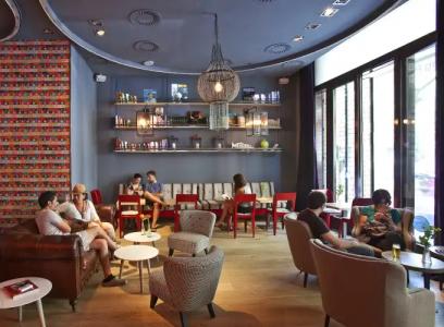 Chic & Basic Born Boutique - 20