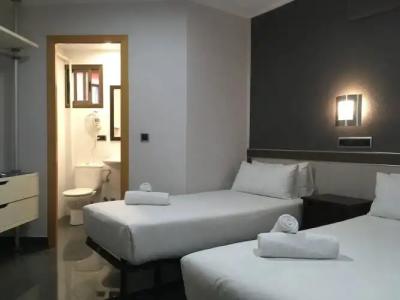 Levante Barcelona - 21