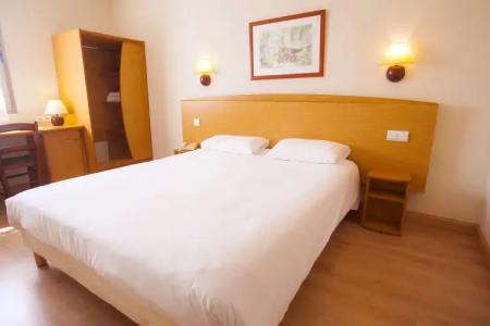 Travelodge Alicante Puerto - 6