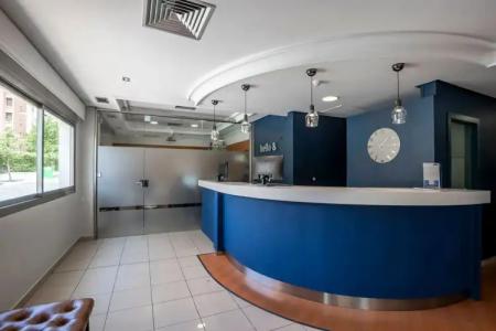 Travelodge Alicante Puerto - 2