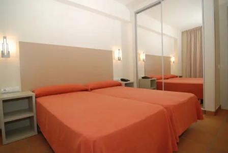 ApartCiutat de Palol - 2