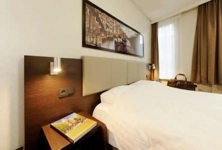 Best Western Dam Square Inn - 27