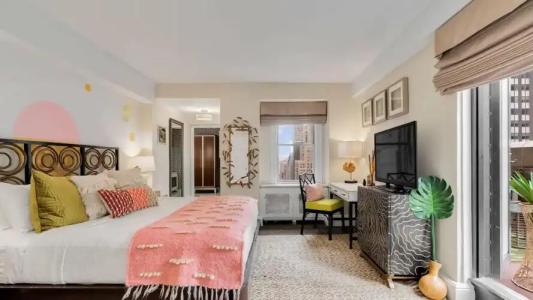 The Lexington, Autograph Collection - 79