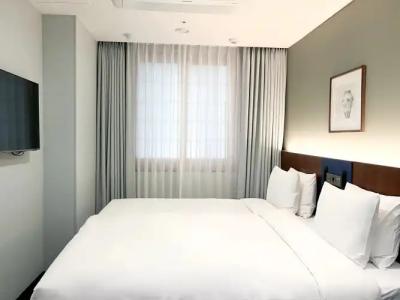 The Lexington, Autograph Collection - 32