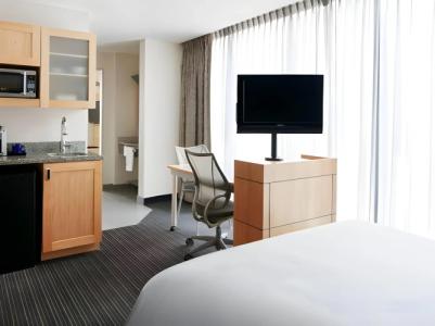 Club Quarters World Trade Center, New York - 22