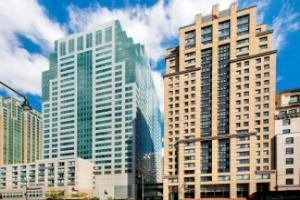 Отель «New York Marriott at the Brooklyn Bridge», Нью-Йорк