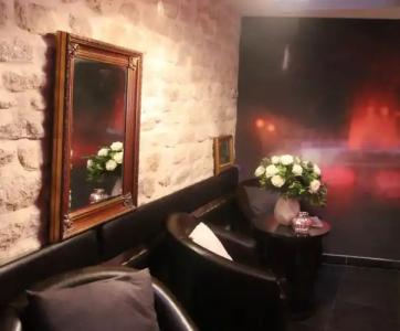 Hôtel Lumières Montmartre Paris - 1