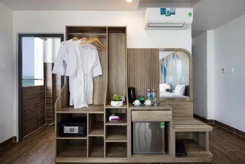 Azura Gold & Apartment - 5