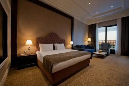 Isfanbul Holiday Home & Suites - 49