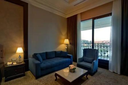 Isfanbul Holiday Home & Suites - 61