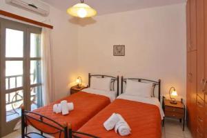 Апартаменты «To Pithari», Скирос