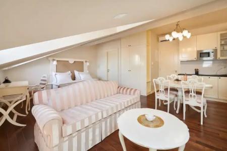 Piazza Heritage - 104