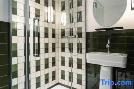 Pavillon Porte de Versailles - 82