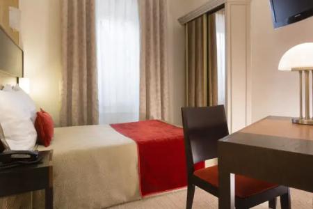 Hôtel Raspail Montparnasse - 71