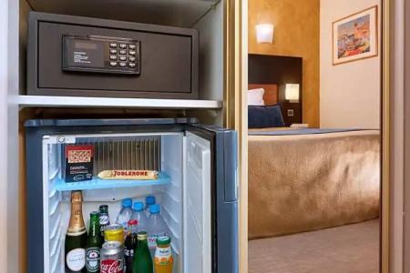 Hôtel Raspail Montparnasse - 53