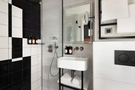 Hôtel Raspail Montparnasse - 116