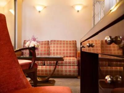 Hôtel Raspail Montparnasse - 122