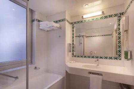 Hôtel Raspail Montparnasse - 81