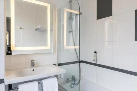 Best Western Montcalm - 41