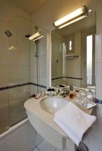 Best Western Montcalm - 27