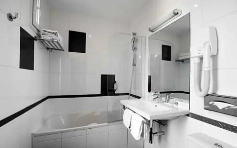 Best Western Montcalm - 80