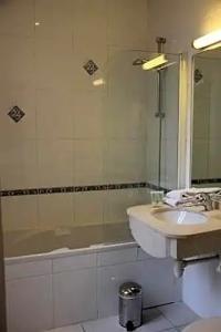 Best Western Montcalm - 34