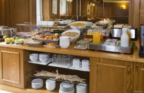 Best Western Montcalm - 11