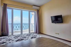 Отели на первой линии