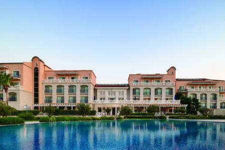 DoubleTree by Hilton Cesme Alacati Beach Resort - 10