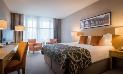 Clayton Cardiff Lane - 109