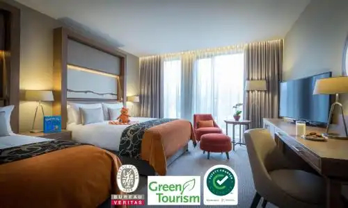 Clayton Cardiff Lane - 106