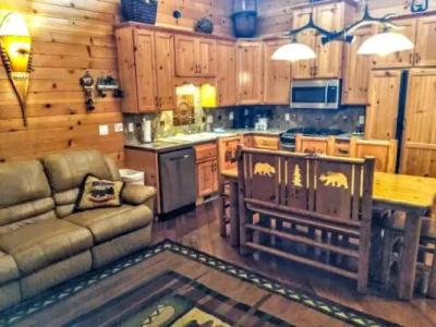 Three-Bedroom Specialty Townhouse Unit #36 by Snow Summit Townhouses - 18