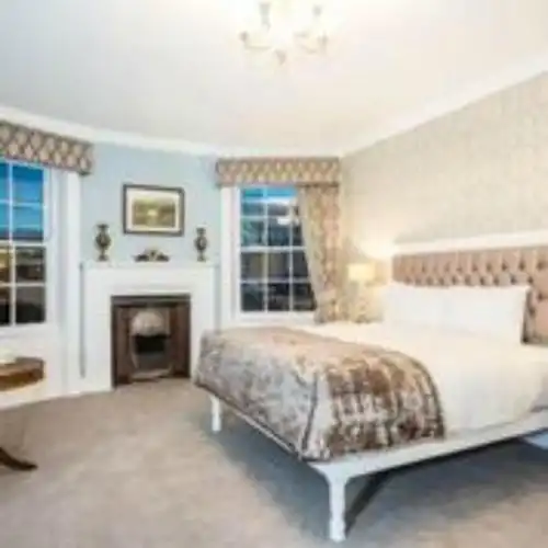 Stauntons on the Green - 24