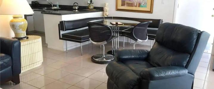 Manhattan Tower Apartment - 1