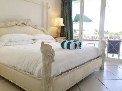 Manhattan Tower Apartment - 2