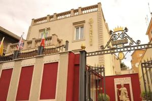 Aurelius Art Gallery Hotel, Рим