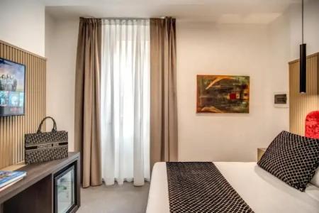 Little Queen Suite - 80