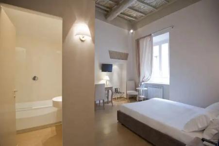 Little Queen Suite - 117