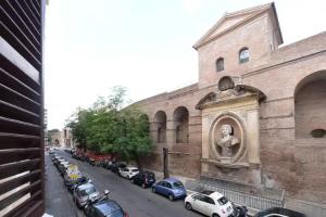 Отель «Golden», Рим