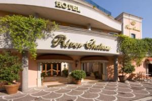River Chateau Hotel, Рим