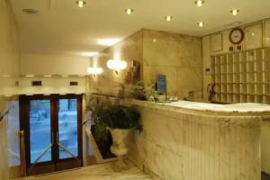 Hotel «Tritone», Рим